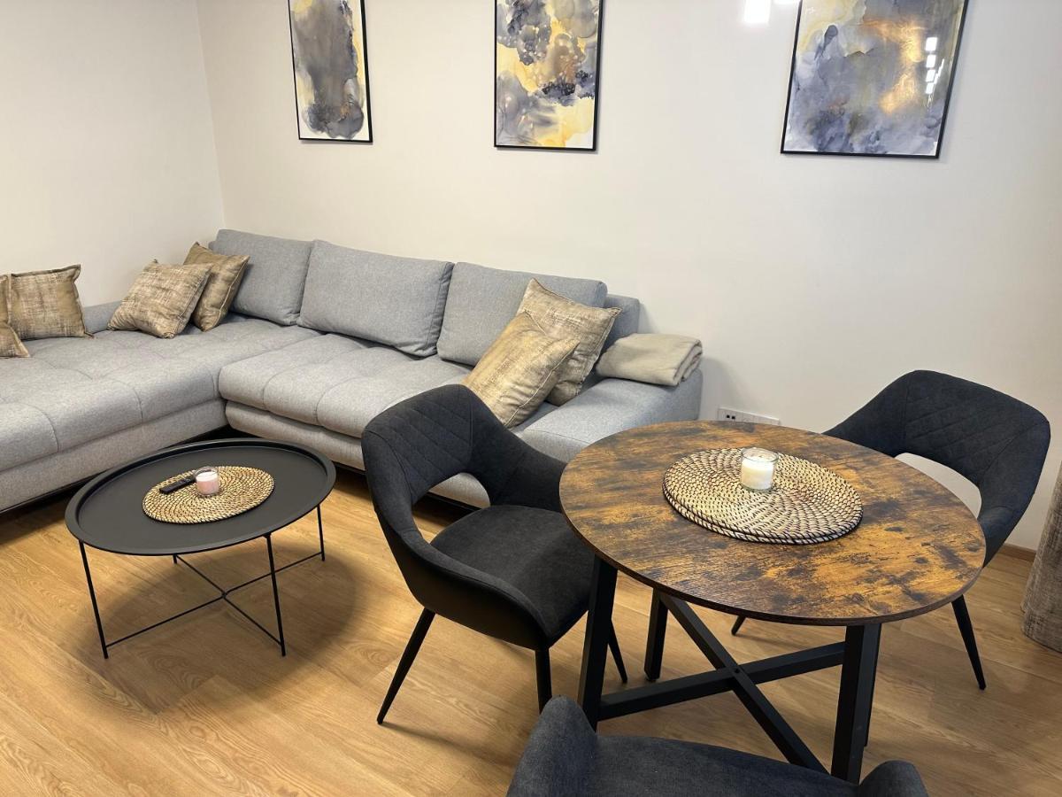 Apartament Panenska